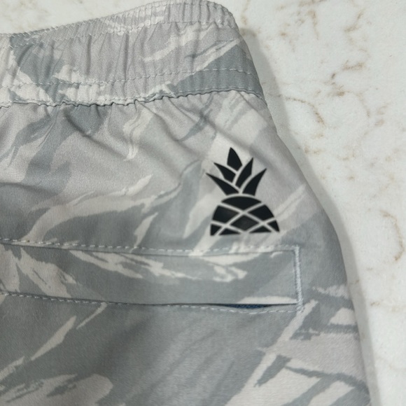 NWOT - Chubbies XL - Picture 3 of 4